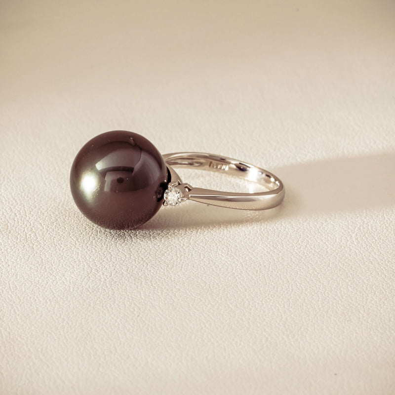 Deja Vu Platinum 13.5mm Black Pearl & Diamond Ring