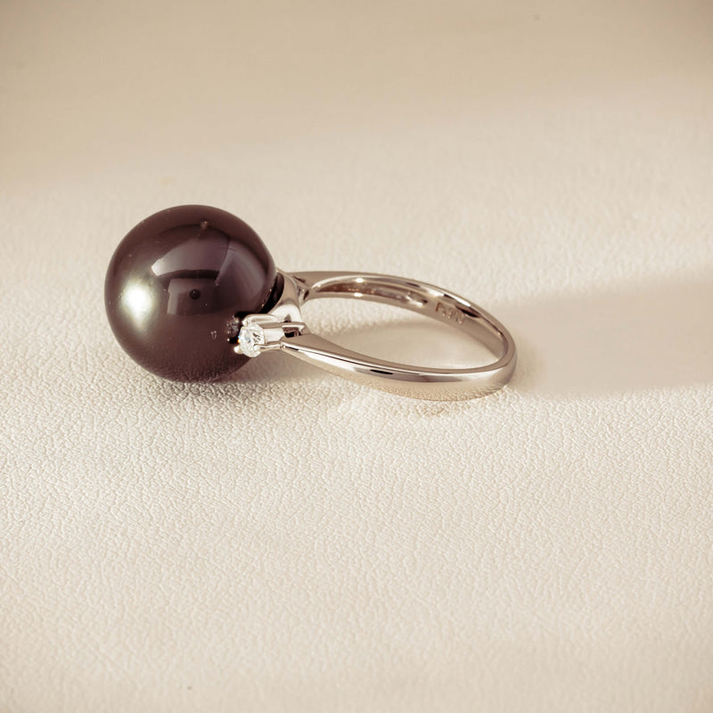 Deja Vu Platinum 13.5mm Black Pearl & Diamond Ring