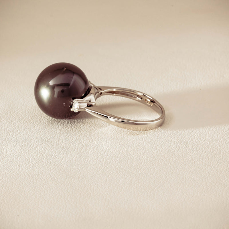 Deja Vu Platinum 13.5mm Black Pearl & Diamond Ring
