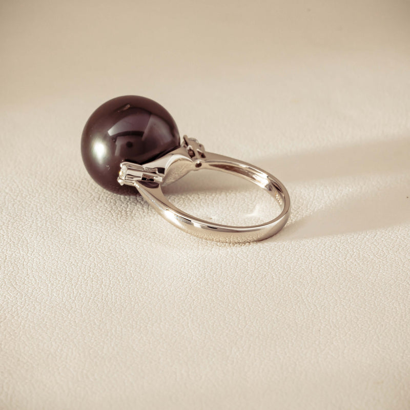 Deja Vu Platinum 13.5mm Black Pearl & Diamond Ring