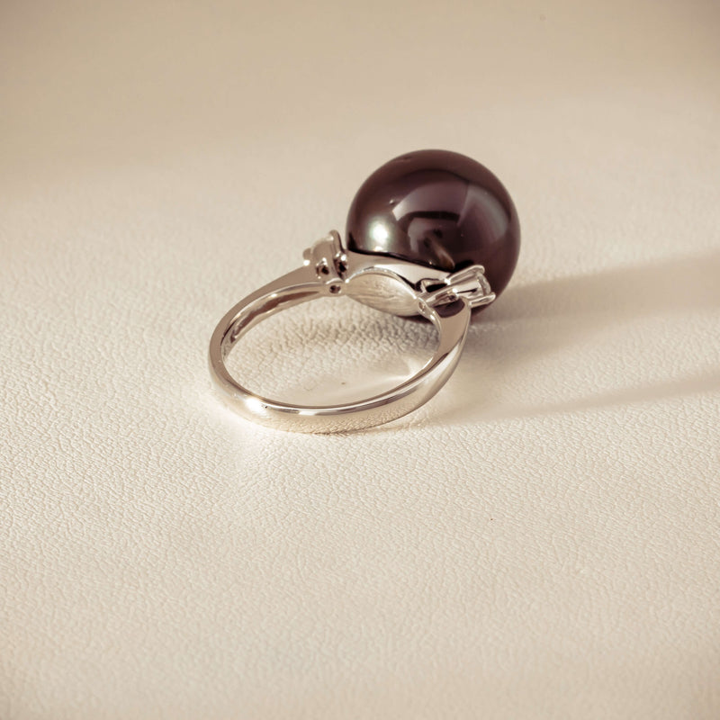 Deja Vu Platinum 13.5mm Black Pearl & Diamond Ring