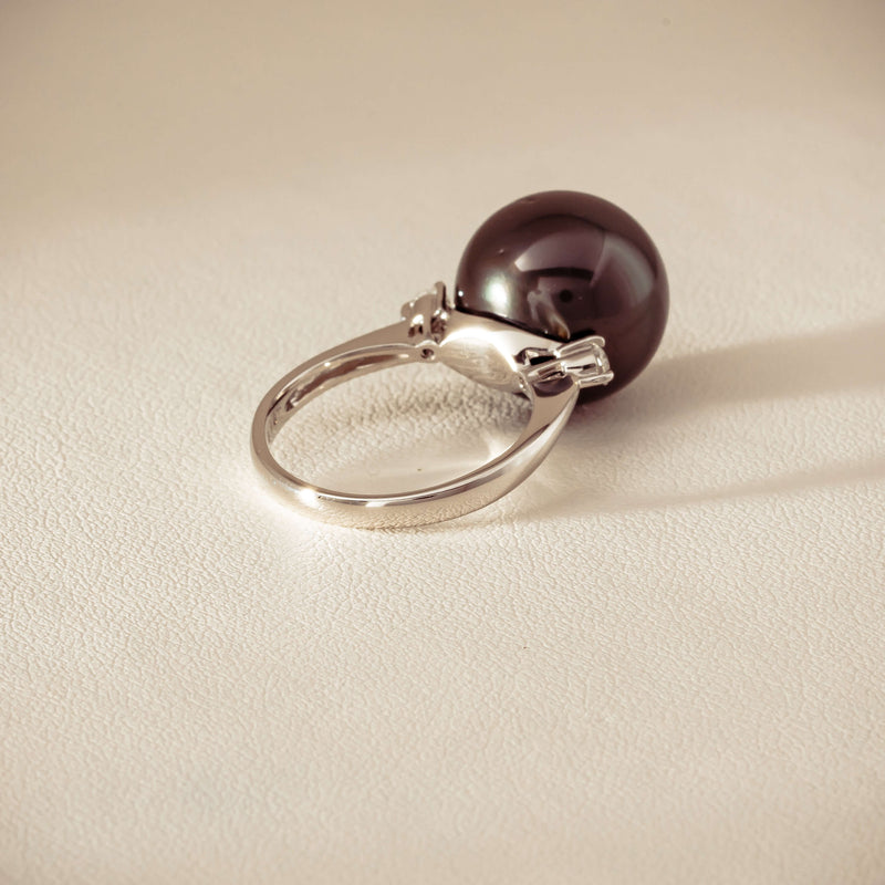 Deja Vu Platinum 13.5mm Black Pearl & Diamond Ring