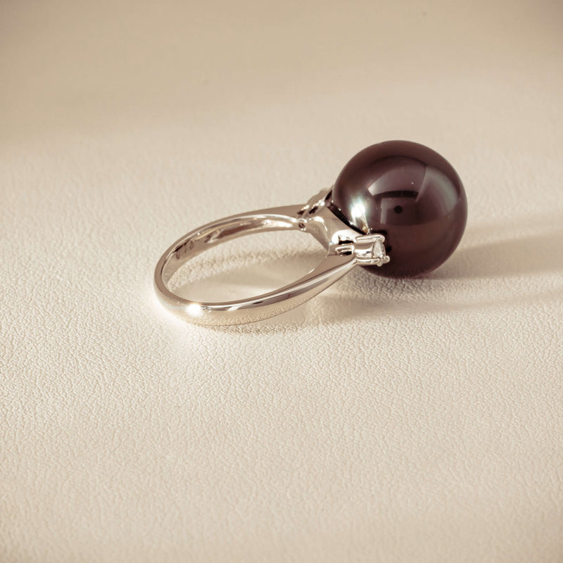 Deja Vu Platinum 13.5mm Black Pearl & Diamond Ring