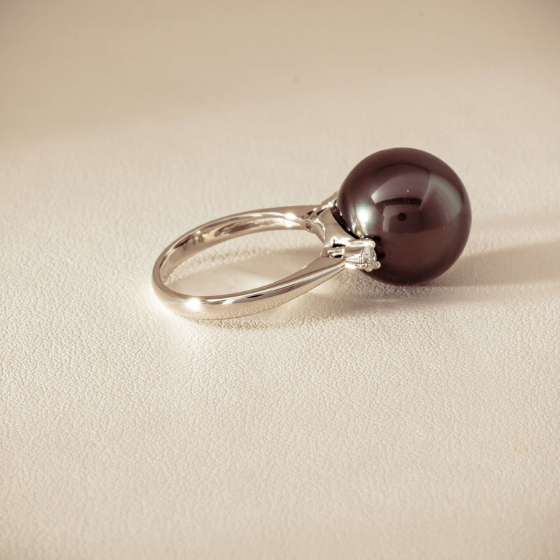 Deja Vu Platinum 13.5mm Black Pearl & Diamond Ring