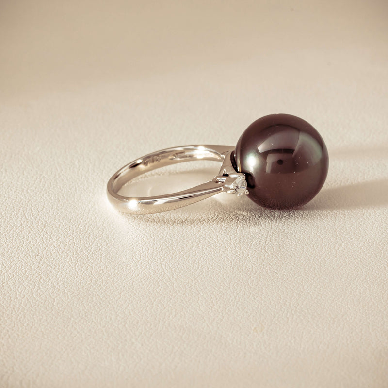 Deja Vu Platinum 13.5mm Black Pearl & Diamond Ring