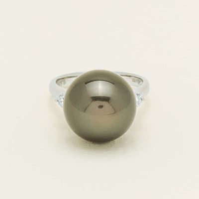 Deja Vu Platinum 13.5mm Black Pearl & Diamond Ring