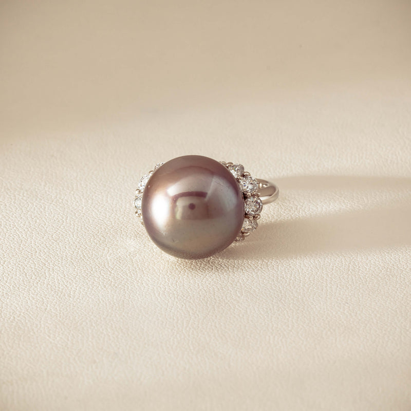 Deja Vu Platinum 16mm Black Pearl & Diamond Ring