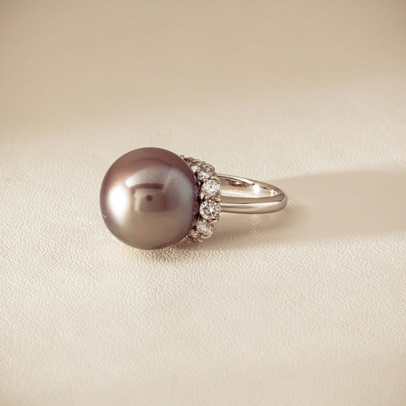 Deja Vu Platinum 16mm Black Pearl & Diamond Ring