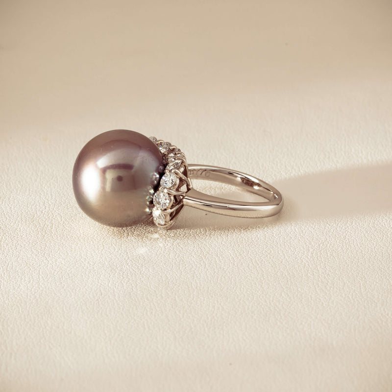Deja Vu Platinum 16mm Black Pearl & Diamond Ring