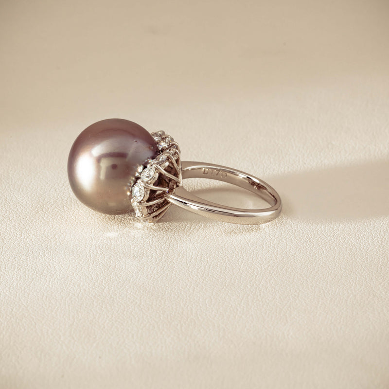 Deja Vu Platinum 16mm Black Pearl & Diamond Ring