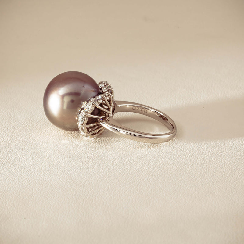 Deja Vu Platinum 16mm Black Pearl & Diamond Ring