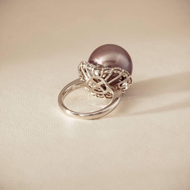 Deja Vu Platinum 16mm Black Pearl & Diamond Ring