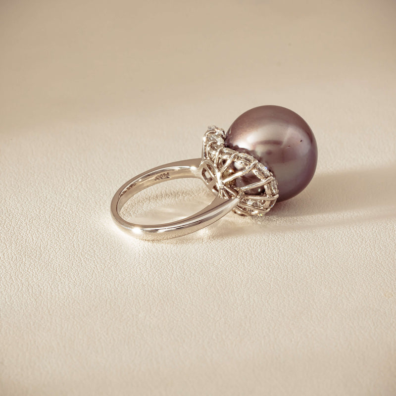 Deja Vu Platinum 16mm Black Pearl & Diamond Ring