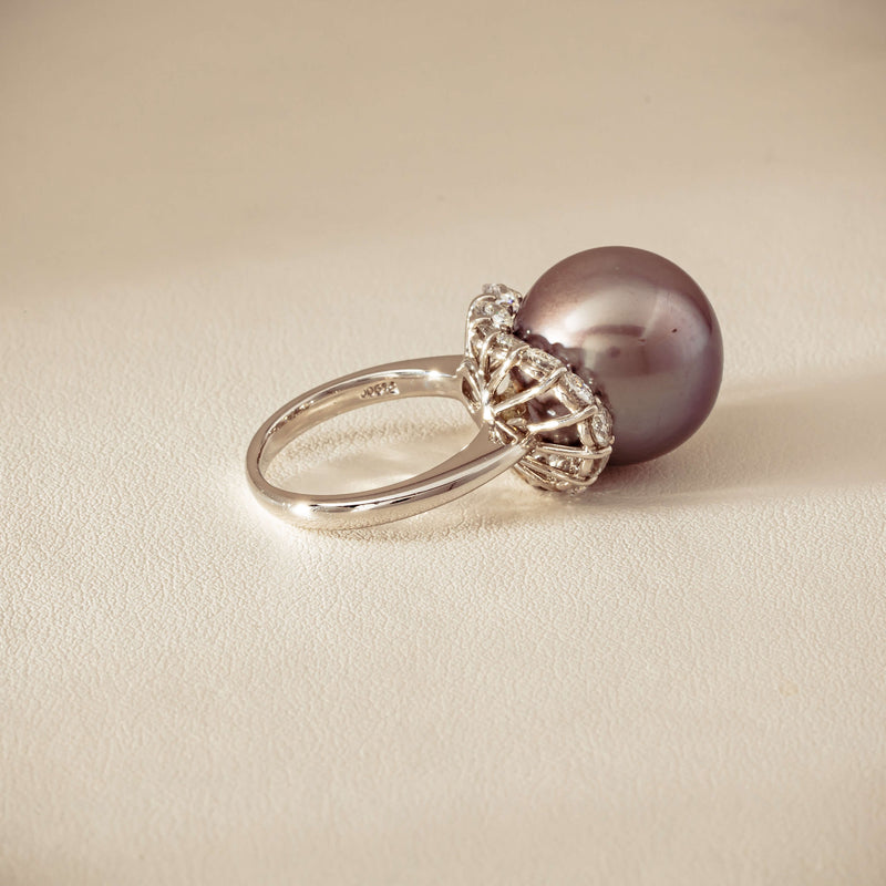 Deja Vu Platinum 16mm Black Pearl & Diamond Ring