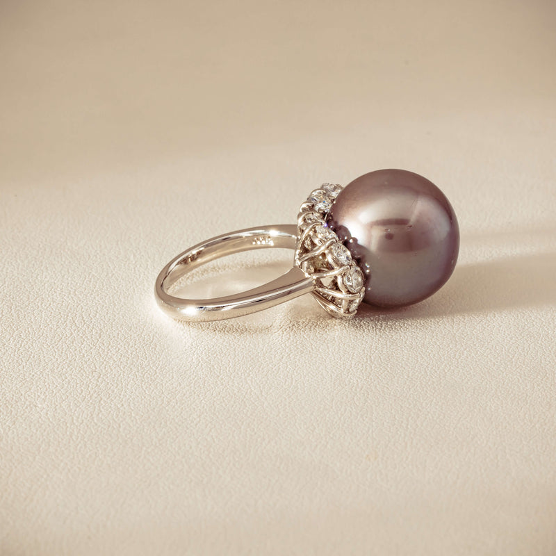 Deja Vu Platinum 16mm Black Pearl & Diamond Ring