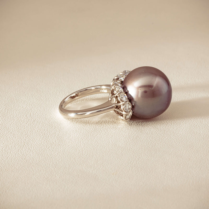 Deja Vu Platinum 16mm Black Pearl & Diamond Ring