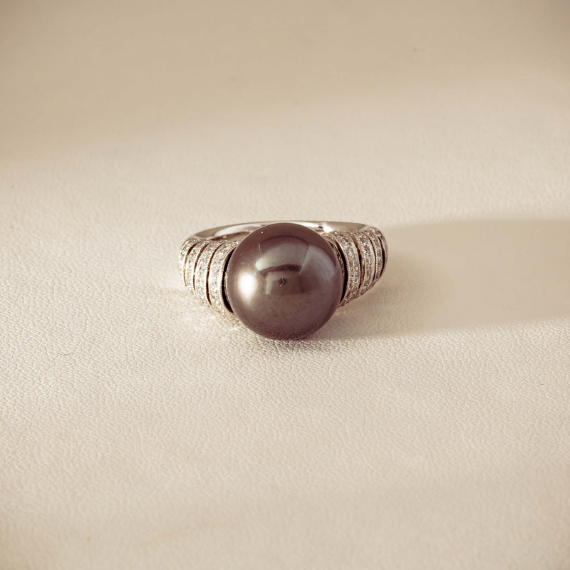 Deja Vu Platinum 13mm Black Pearl & Diamond Ring