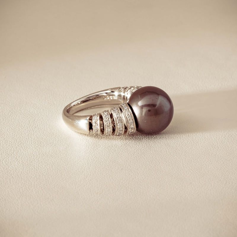 Deja Vu Platinum 13mm Black Pearl & Diamond Ring