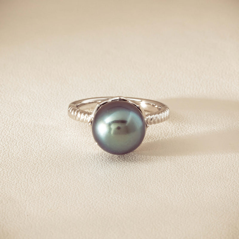 18ct White Gold 10.9mm Black Pearl Selene Ring - Ring - Walker & Hall