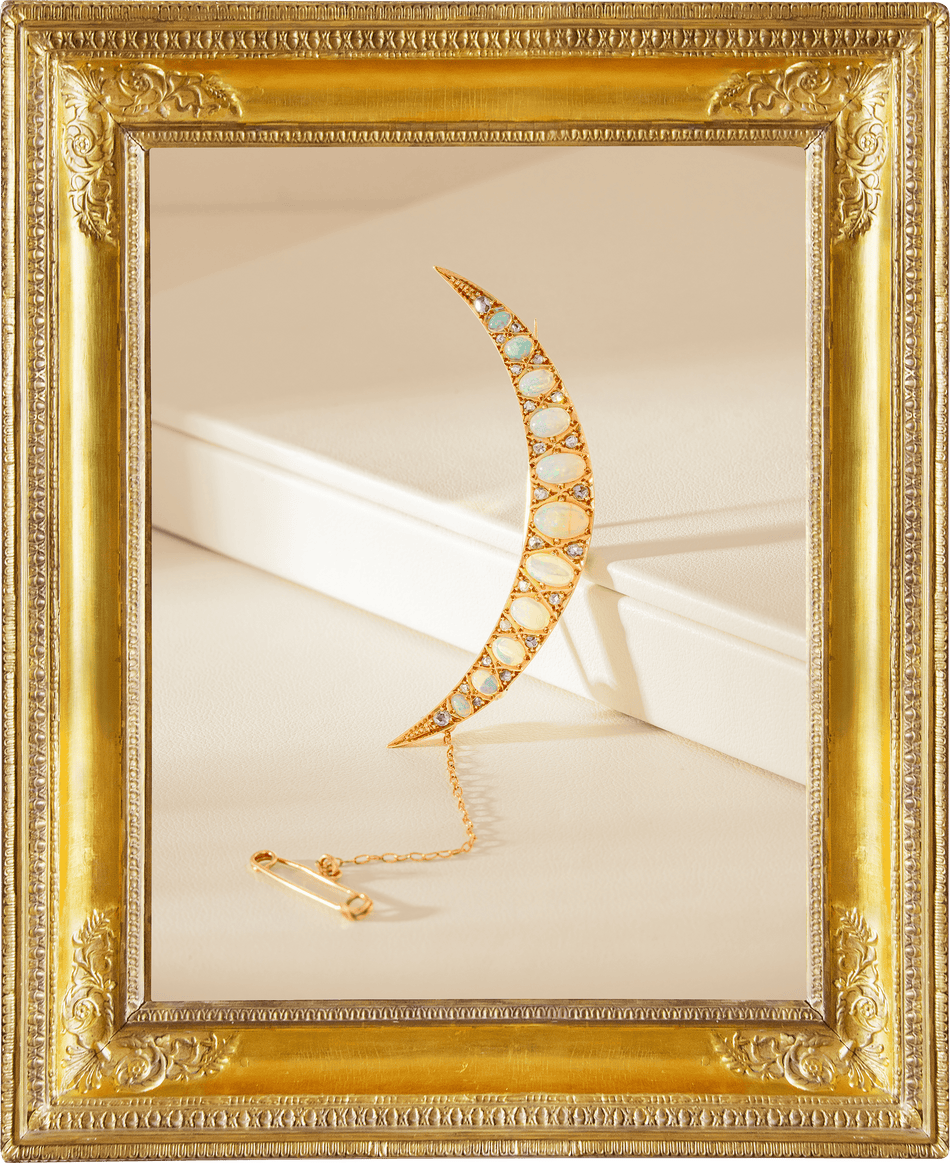 027-00308_VINTAGE_CURATED - Walker & Hall