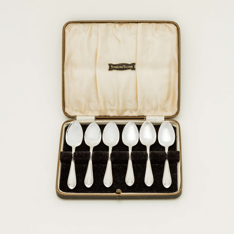 Deja Vu Sterling Silver Coffee Spoon Set - Sheffield 1938 - Silverware - Walker & Hall