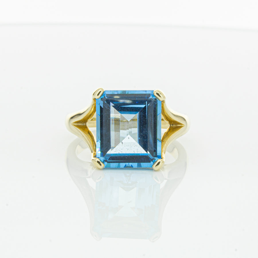 14ct Yellow Gold Blue Topaz Verona Ring-Ring-Walker & Hall