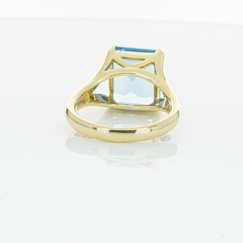 14ct Yellow Gold Blue Topaz Verona Ring-Ring-Walker & Hall
