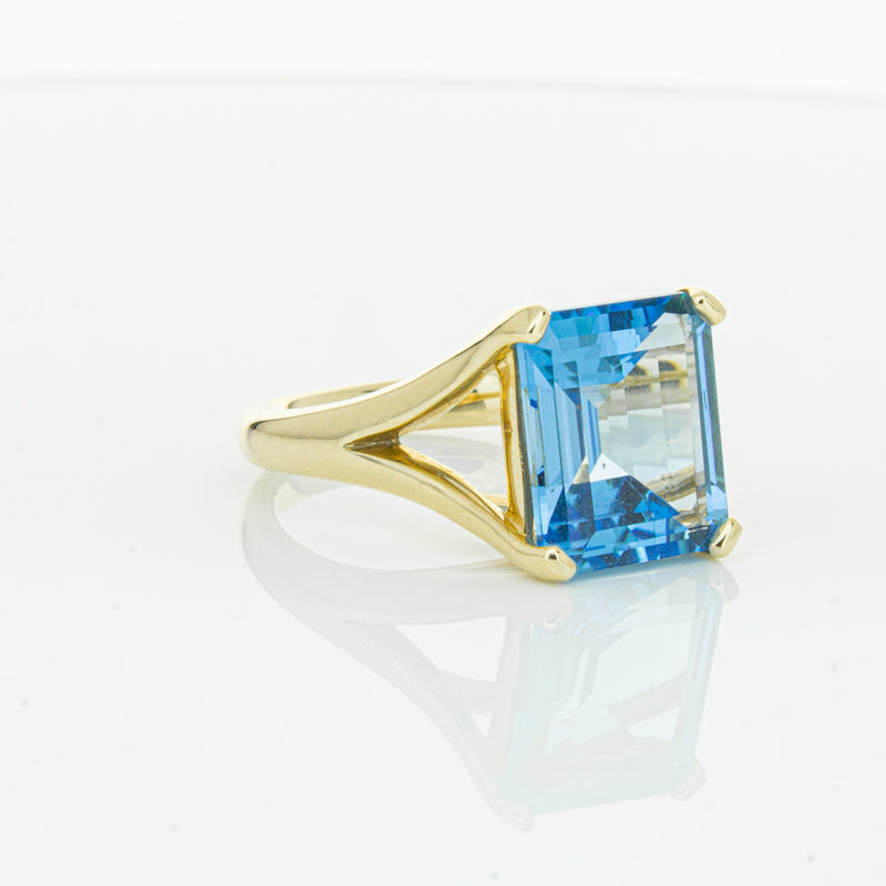 14ct Yellow Gold Blue Topaz Verona Ring-Ring-Walker & Hall