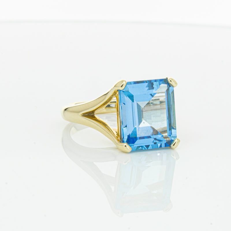 14ct Yellow Gold Blue Topaz Verona Ring-Ring-Walker & Hall