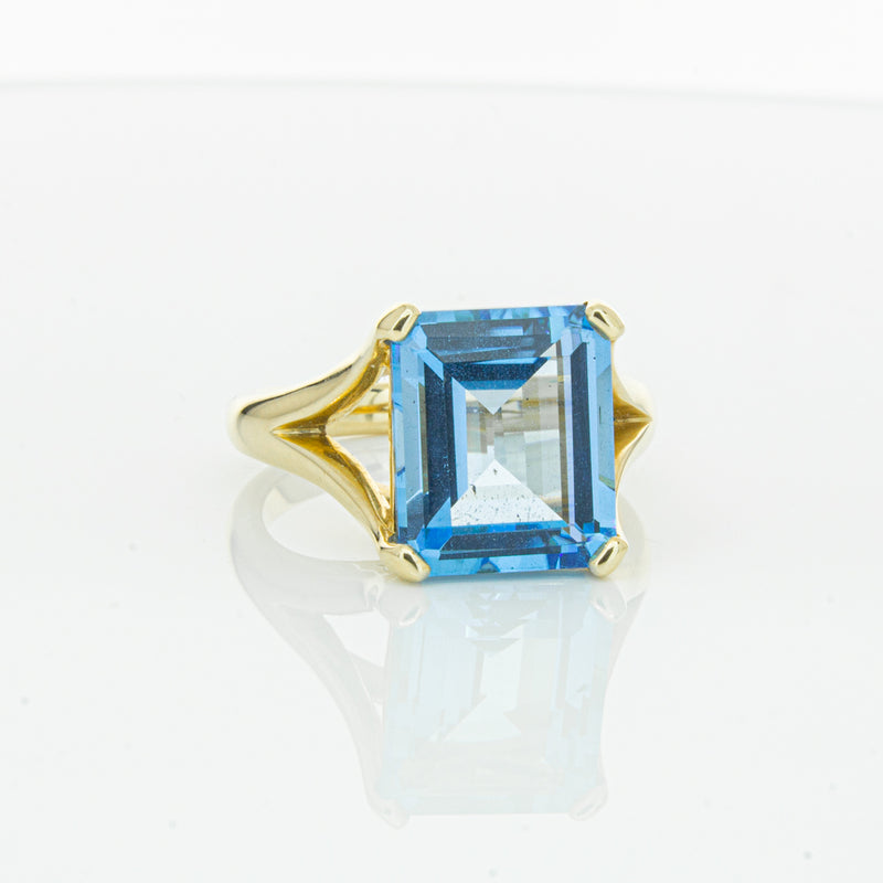 14ct Yellow Gold Blue Topaz Verona Ring-Ring-Walker & Hall