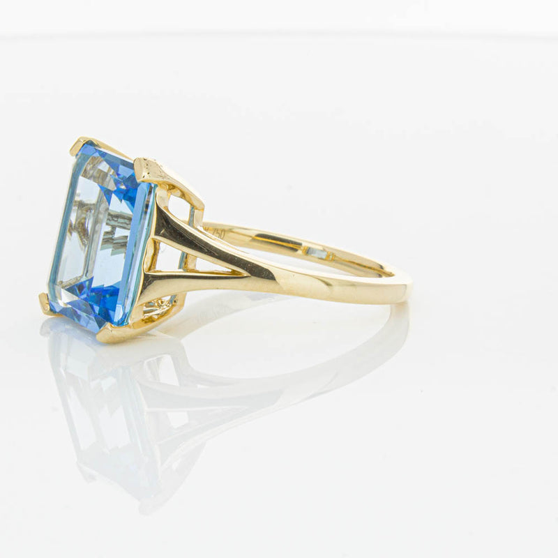 14ct Yellow Gold Blue Topaz Juliet Ring-Ring-Walker & Hall