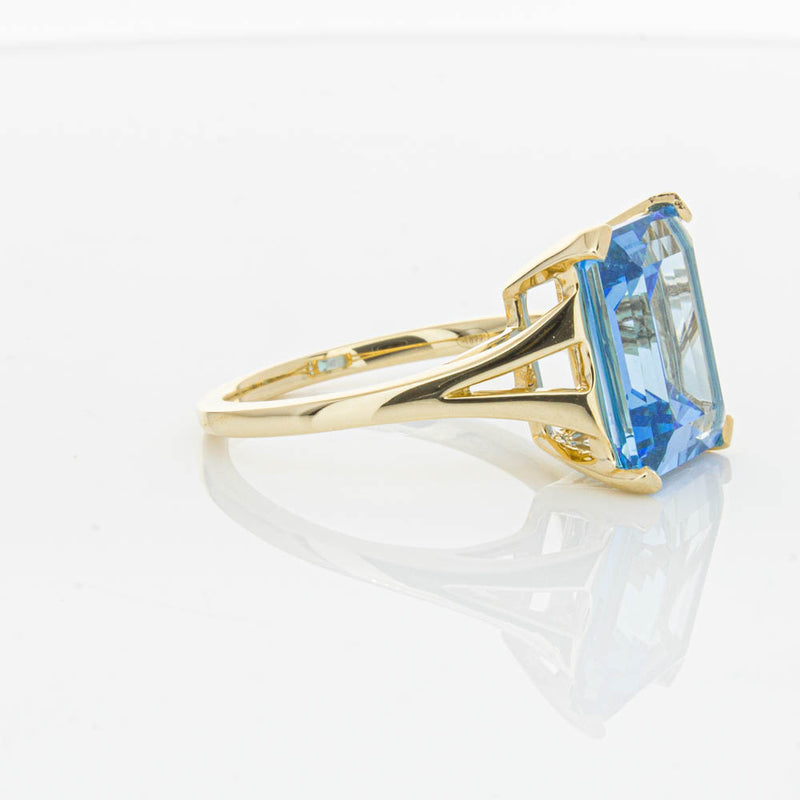 14ct Yellow Gold Blue Topaz Juliet Ring-Ring-Walker & Hall