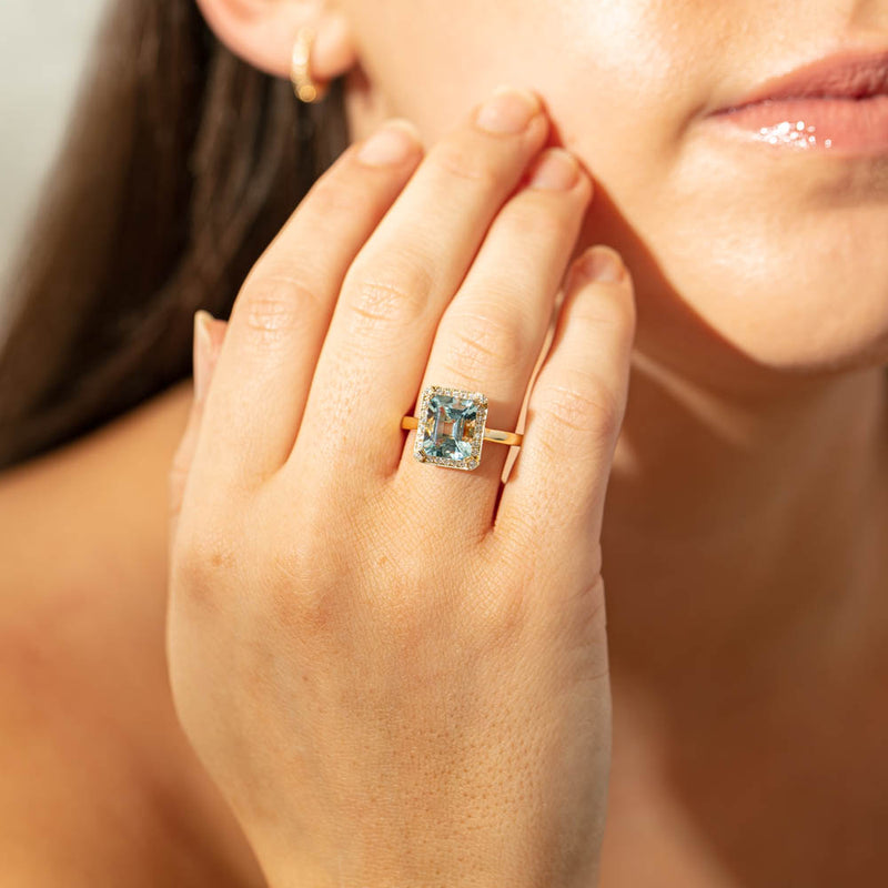 18ct Yellow Gold 3.16ct Aquamarine & Diamond Empire Ring-Ring-Walker & Hall