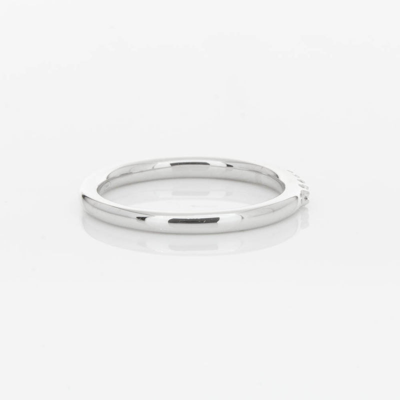 18ct White Gold .20ct Diamond Manhattan Band-Ring-Walker & Hall
