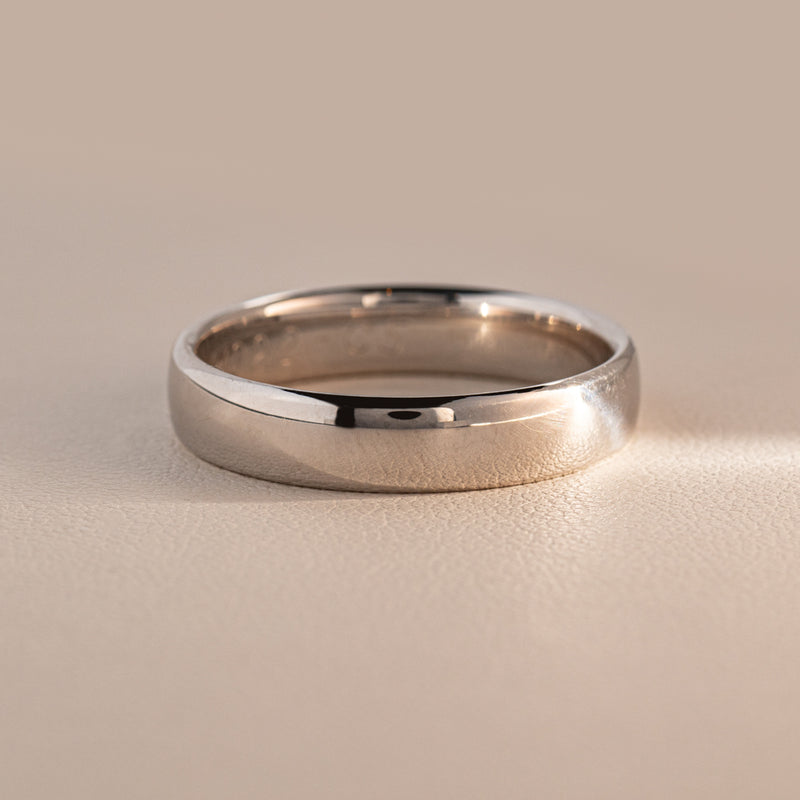 9ct White Gold 5mm Band-Ring-Walker & Hall