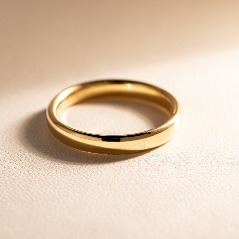 18ct Yellow Gold 3mm Band-Ring-Walker & Hall