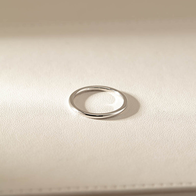 18ct White Gold Melba Band-Ring-Walker & Hall